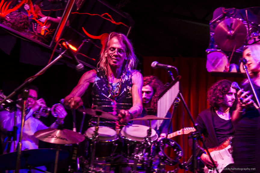 The Melting Pot live