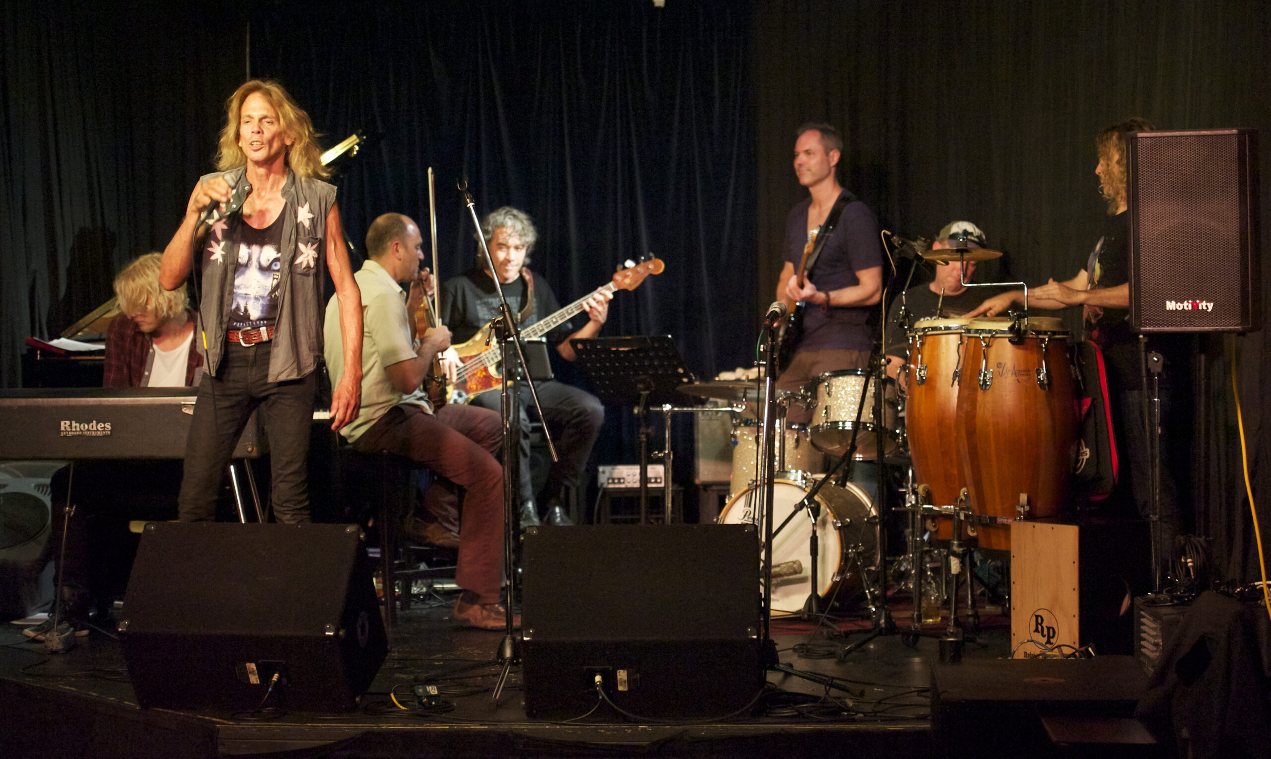 The Melting Pot live